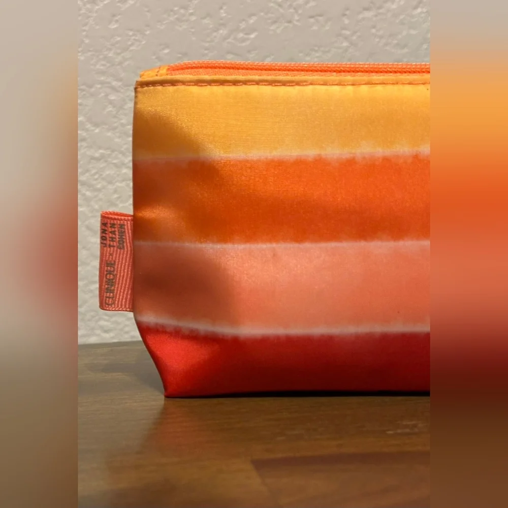 CLINIQUE 5 Piece Set NEW! - Picture 3 of 17